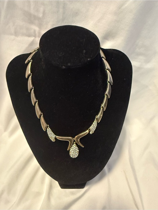 Jewelry - vintage 1980s statement necklace